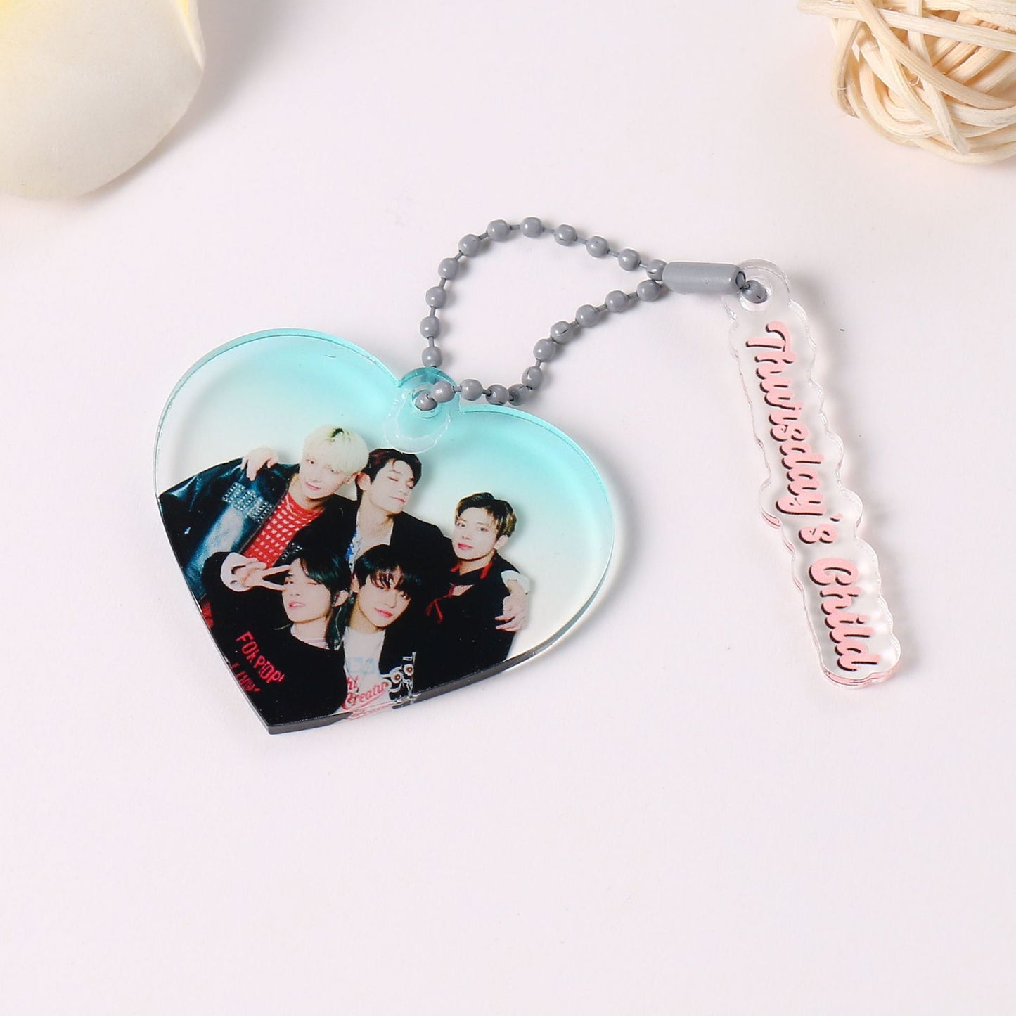 KPOP Heart Photo Keychains - BTS, NCT, Aespa, Twice, Blackpink, TXT, Stray Kids